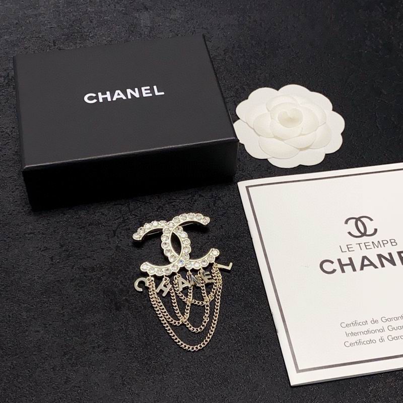 Chanel Brooch 09yxs75